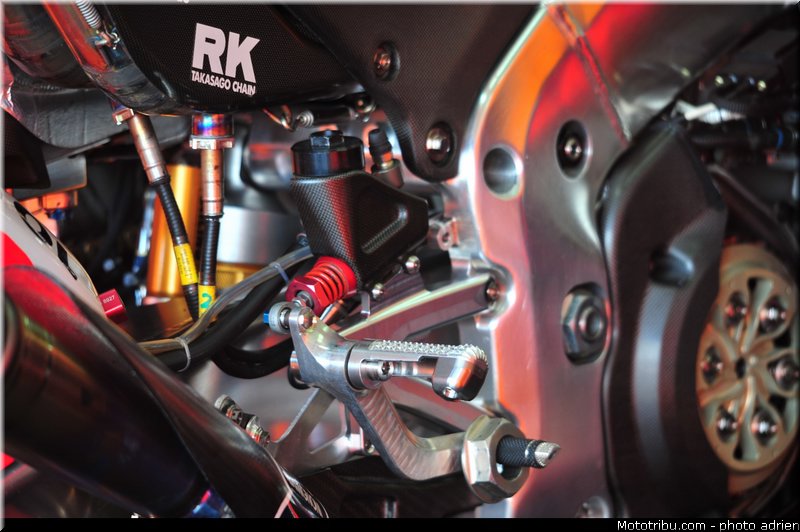 pitlane_033_valencia_2012