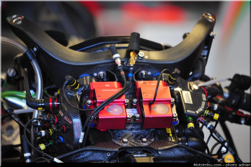 pitlane_034_valencia_2012