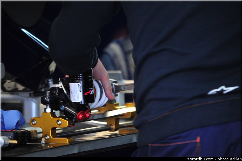 pitlane_063_valencia_2012