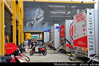 motogp_ambiance_002_valencia_2012.jpg