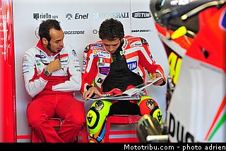 motogp_rossi_005_valencia_2012.jpg