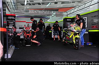 pitlane_013_valencia_2012.jpg