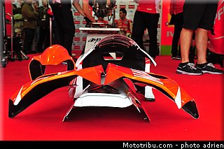 pitlane_020_valencia_2012.jpg