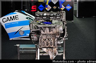 pitlane_027_valencia_2012.jpg