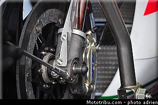 pitlane_032_valencia_2012.jpg