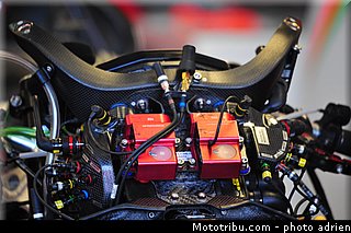 pitlane_034_valencia_2012.jpg