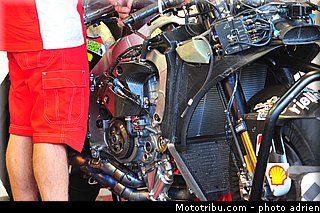 pitlane_036_valencia_2012.jpg