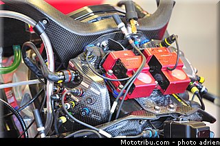 pitlane_047_valencia_2012.jpg
