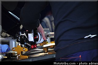 pitlane_063_valencia_2012.jpg