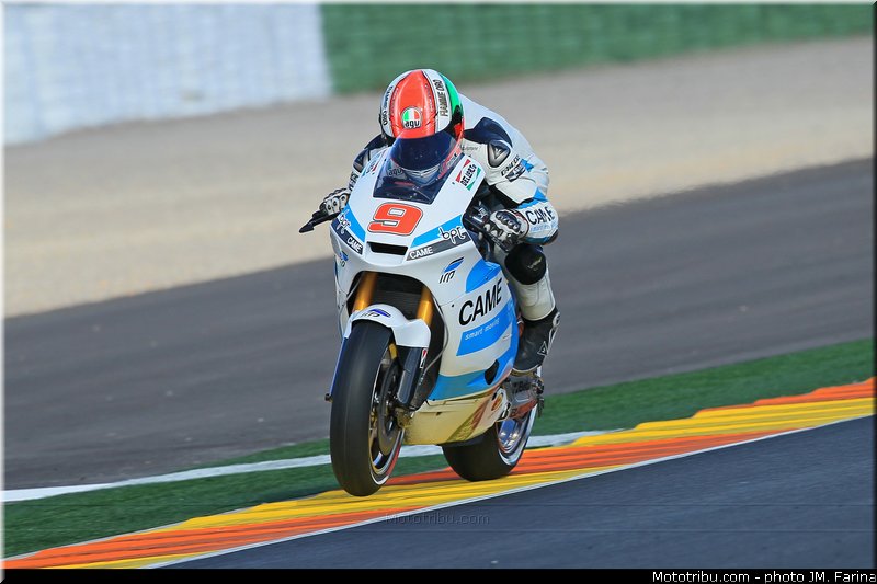 motogp_petrucci_003_valencia_2012