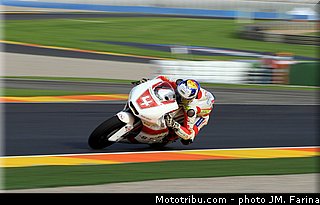 moto2_krummenacher_001_valencia_2012.jpg