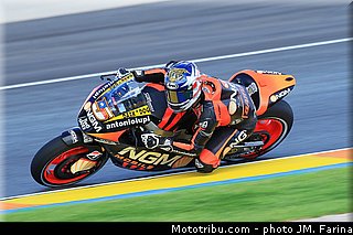 motogp_edwards_002_valencia_2012.jpg