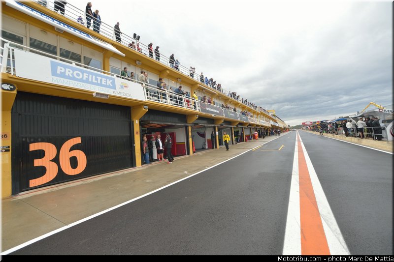 motogp_ambiance_003_valencia_2012
