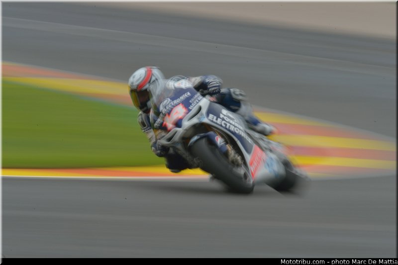 motogp_de_puniet_001_valencia_2012
