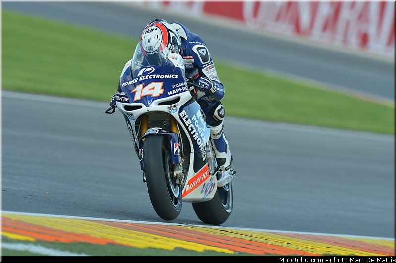motogp_de_puniet_003_valencia_2012