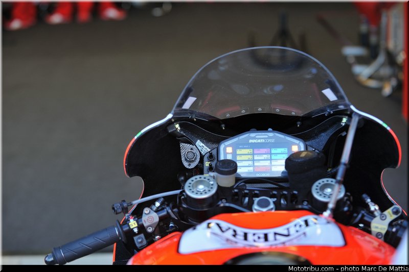 motogp_paddock_015_valencia_2012
