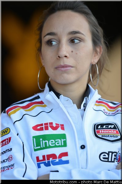 motogp_pitbabe_001_valencia_2012