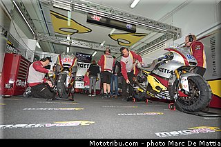 moto2_001_valencia_2012.jpg
