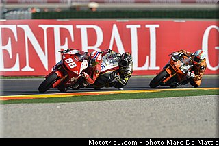 moto2_003_valencia_2012.jpg