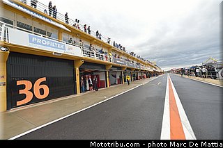 motogp_ambiance_003_valencia_2012.jpg