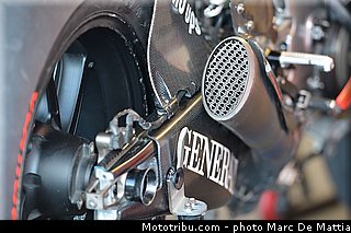 motogp_paddock_007_valencia_2012.jpg