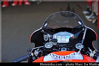 motogp_paddock_015_valencia_2012.jpg
