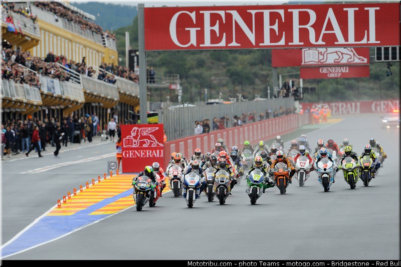 moto2_060_valencia_2012