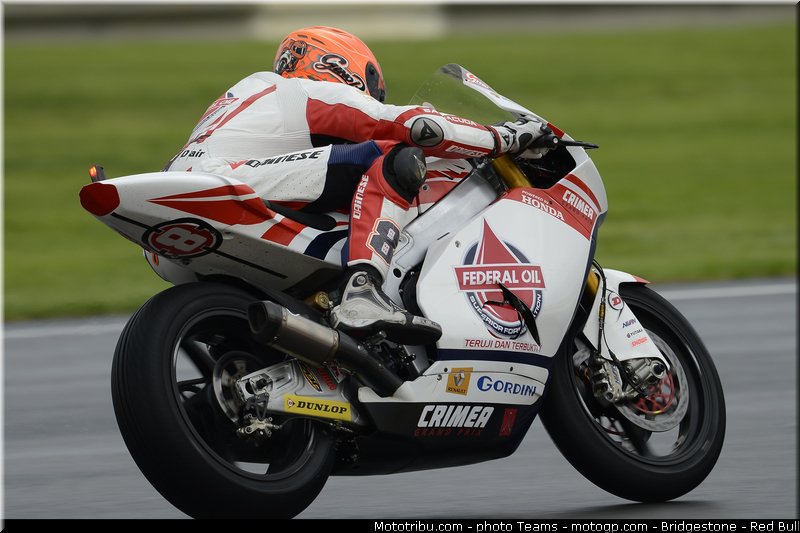 moto2_rea_005_valencia_2012
