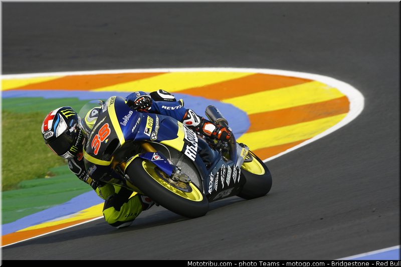 moto2_smith_010_valencia_2012
