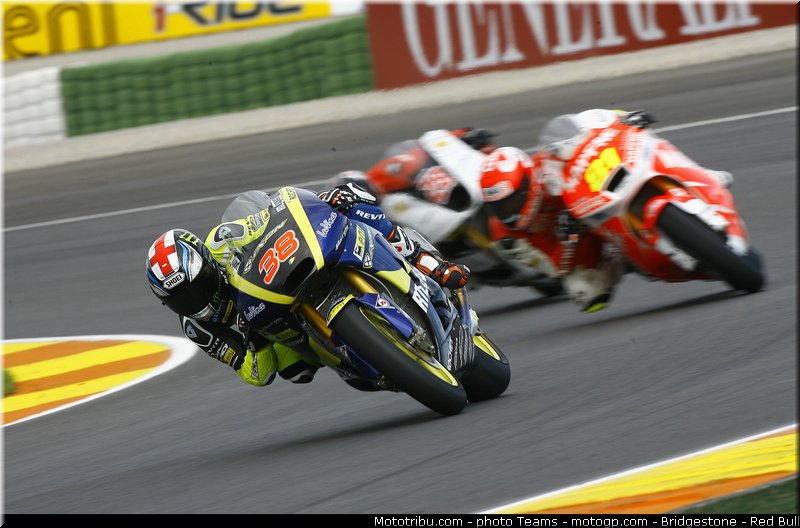 moto2_smith_013_valencia_2012