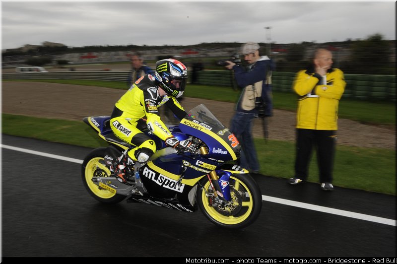 moto2_smith_021_valencia_2012
