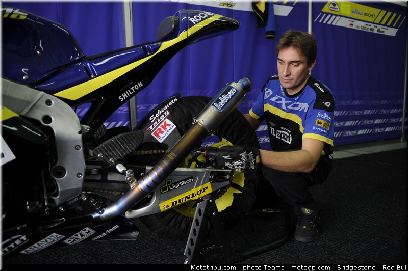 moto2_tech3_001_valencia_2012