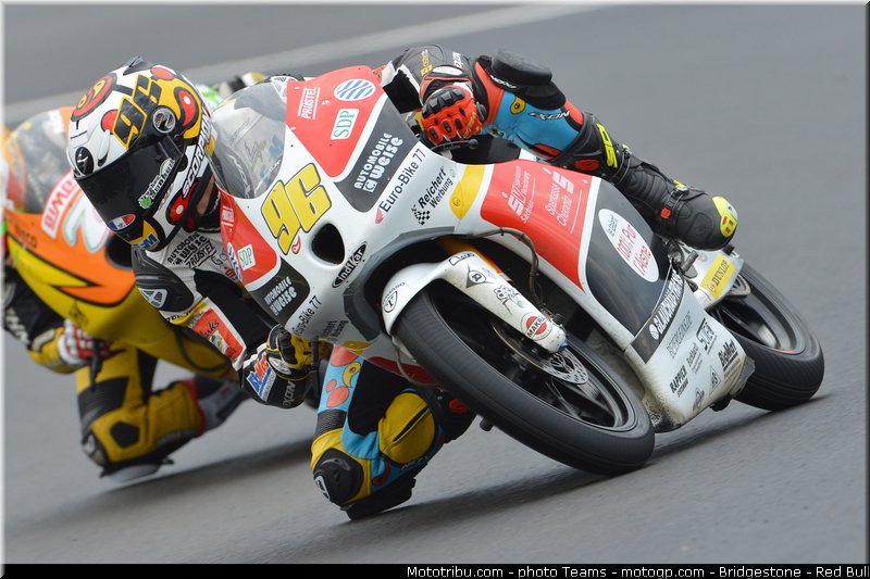 moto3_rossi_001_valencia_2012