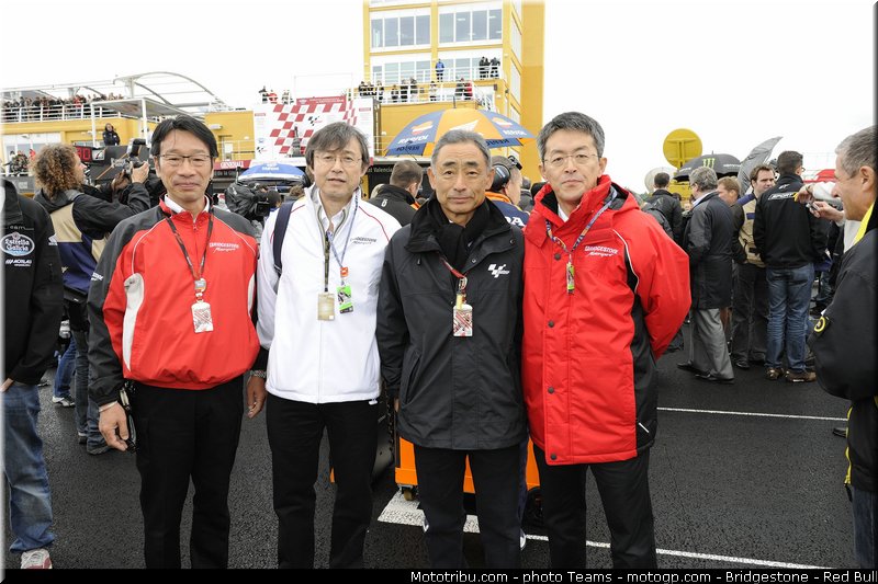 motogp_bridgestone_001_valencia_2012