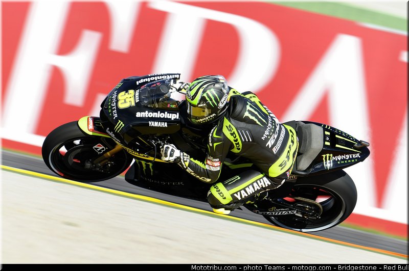 motogp_crutchlow_023_valencia_2012
