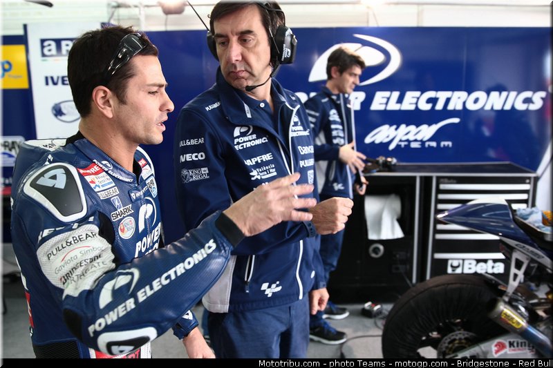 motogp_de_puniet_001_valencia_2012