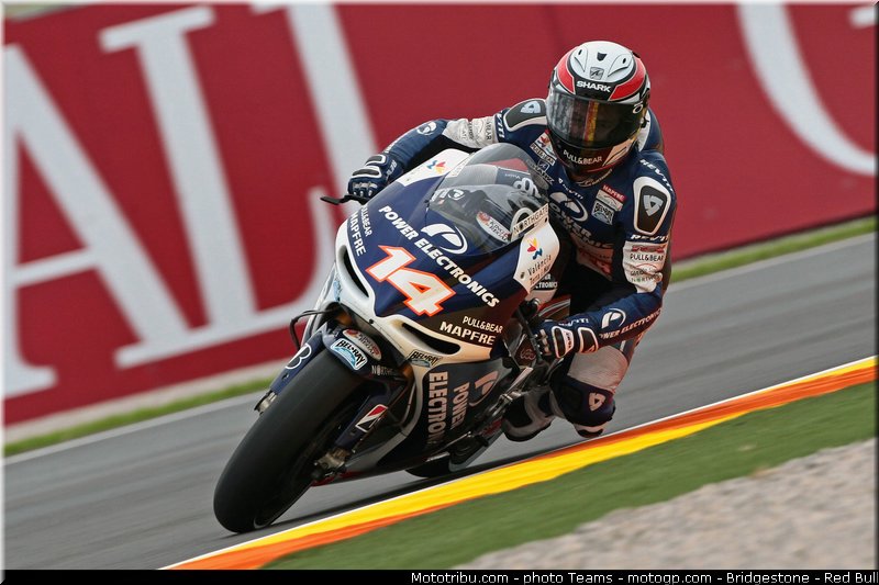 motogp_de_puniet_002_valencia_2012