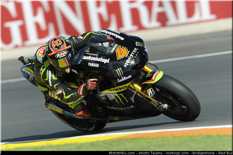 motogp_dovizioso_024_valencia_2012