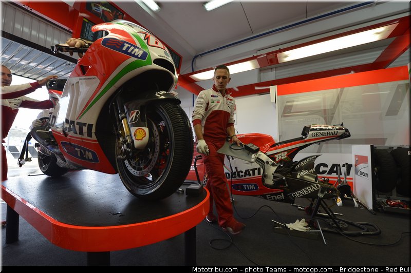 motogp_hayden_012_valencia_2012