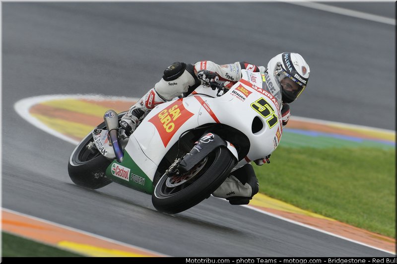 motogp_pirro_021_valencia_2012
