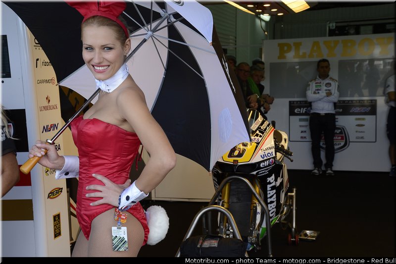 motogp_pitbabe_002_valencia_2012