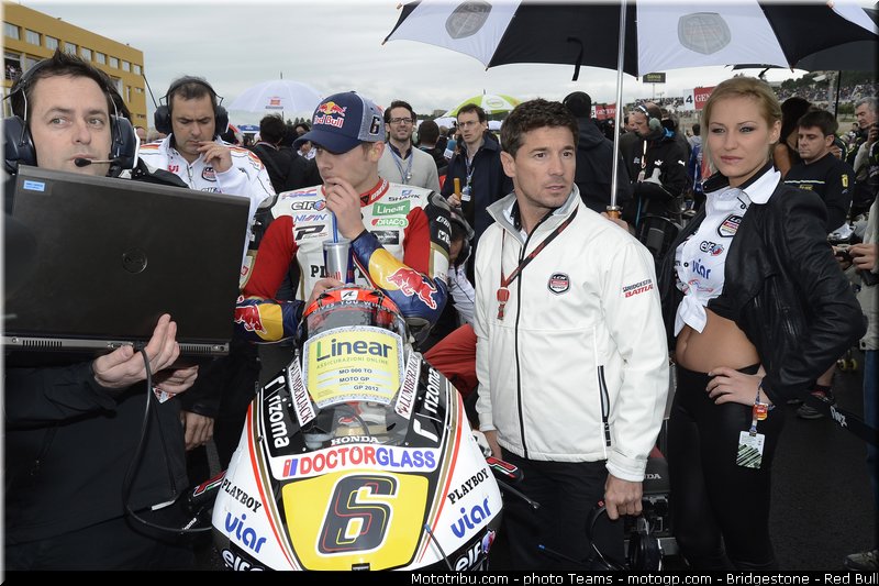 motogp_pitbabe_010_valencia_2012