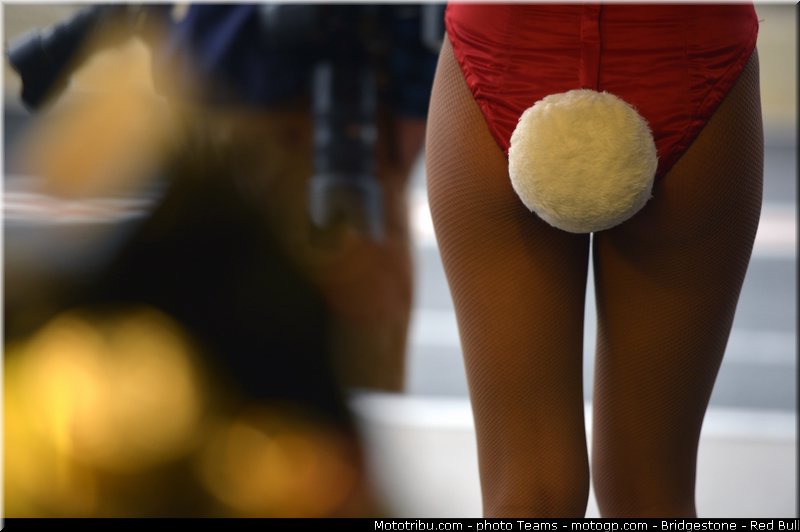motogp_pitbabe_012_valencia_2012