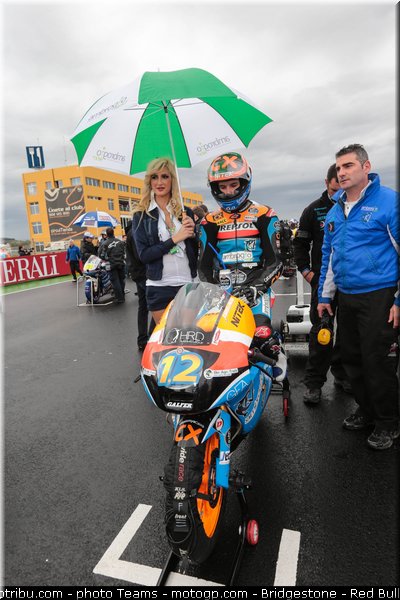 motogp_pitbabe_025_valencia_2012