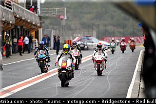 moto2_059_valencia_2012.jpg