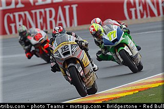 moto2_luthi_004_valencia_2012.jpg