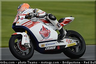 moto2_rea_002_valencia_2012.jpg