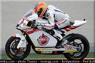 moto2_rea_009_valencia_2012.jpg