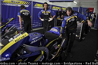 moto2_tech3_002_valencia_2012.jpg