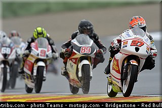 moto3_008_valencia_2012.jpg